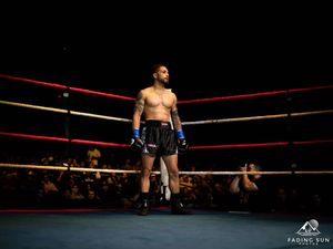 Image post by @fading_sun_photos on Instagram