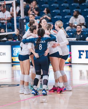 Image post by @fiuvolleyball on Instagram