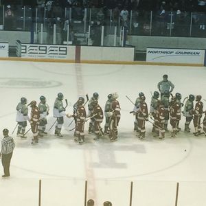 Image post by @du_hockey on Instagram