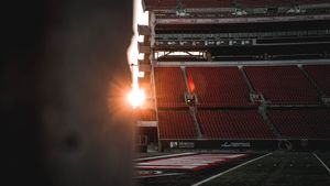 Image post by @uoflfootball on Twitter