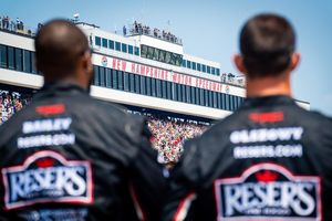 Image post by @nhms on Instagram
