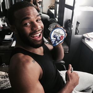 Image post by @alliseeisgold on Instagram
