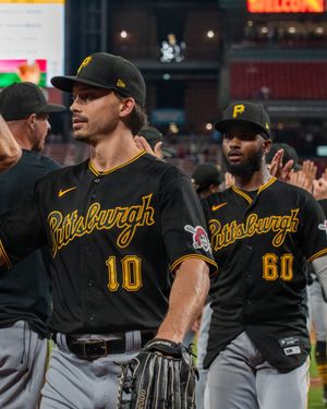 Image post by @Pirates on Twitter