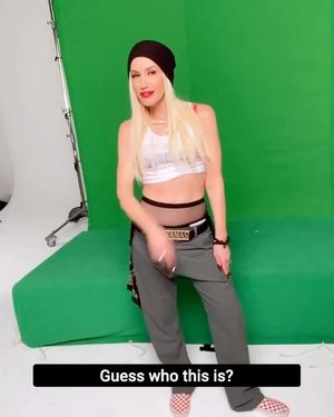 Image post by @gwenstefani on Instagram