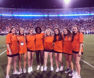 Image post by @uvawomenslax on Instagram