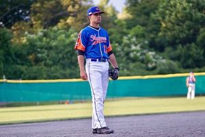 Image post by @harborhawks on Instagram