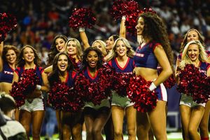 Image post by @texanscheerleaders on Instagram