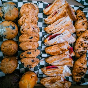 Image post by @thevibebistro on Instagram