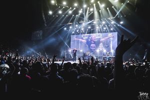 Image post by @defleppard on Instagram