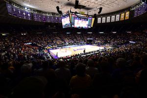 Image post by @lsuwbkb on Twitter