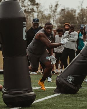 Image post by @coastalfootball on Twitter