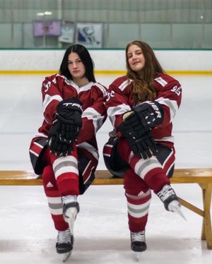 Image post by @aqwomenshockey on Instagram