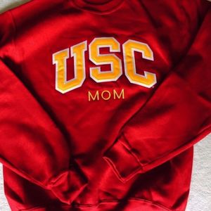 Image post by @uscwomensvolley on Instagram