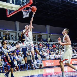 Image post by @belmont_mbb on Instagram