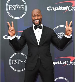 Image post by @vernondavis85 on Instagram