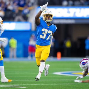 Image post by @jaylinnhawkins on Instagram