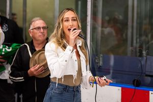 Image post by @esehockey on Instagram