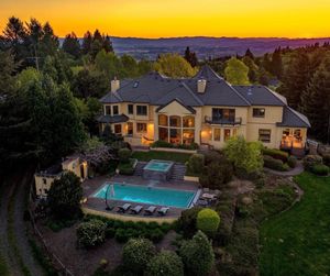 Image post by @christiesrealestate on Instagram