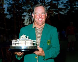 Image post by @GolfHallofFame on Twitter