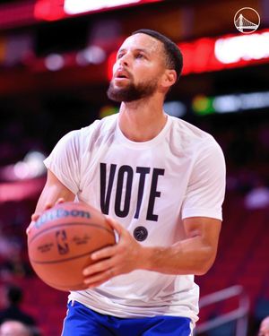 Image post by @warriors on Instagram