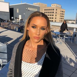 Image post by @lolojones on Instagram