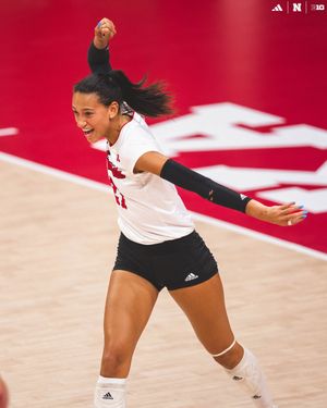 Image post by @HuskerVB on Twitter