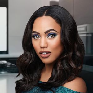 Image post by @ayeshacurry on Instagram