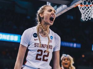 Image post by @NaismithTrophy on Twitter