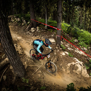 Image post by @foxmtb on Instagram
