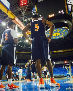 Image post by @pepperdinehoops on Instagram