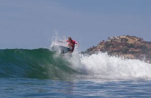 Image post by @wsl.qs on Instagram