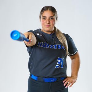 Image post by @hofstrasoftball on Instagram