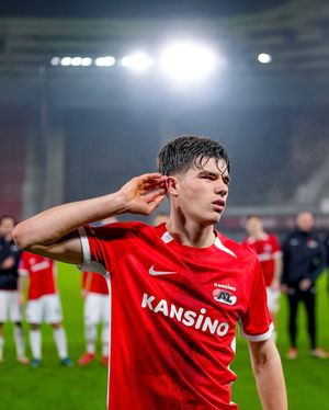 Image post by @azalkmaar on Instagram