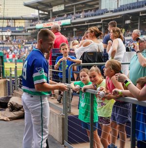 Image post by @hartfordyardgoats on Instagram