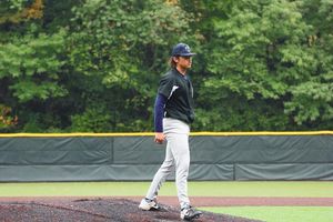 Image post by @bubruins_bsbl on Instagram