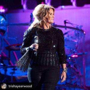 Image post by @cma on Instagram