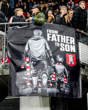 Image post by @azalkmaar on Instagram