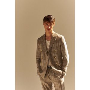 Image post by @agenciamodels_athens on Instagram