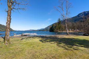 Image post by @kellyraaberealestate on Instagram