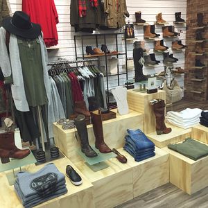 Image post by @shopoutoftown on Instagram