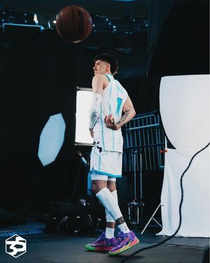 Image post by @melo on Instagram
