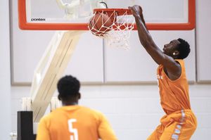 Image post by @vol_hoops on Instagram