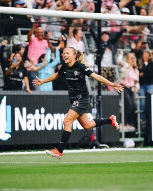 Image post by @nwsl on Instagram