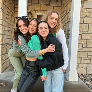 Image post by @carsonnmarie on Instagram