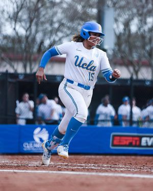 Image post by @uclasoftball on Instagram