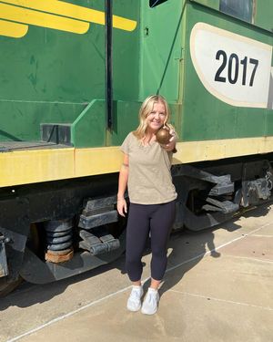 Image post by @cleburnerailroaders on Instagram