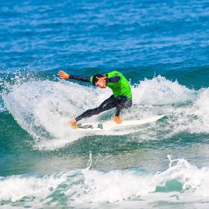 Image post by @wsl.qs on Instagram