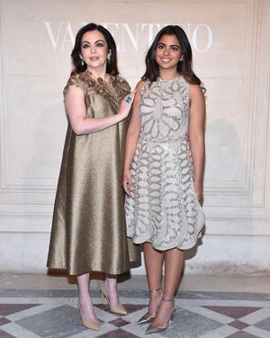 Image post by @maisonvalentino on Instagram