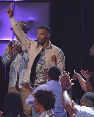 Image post by @iamjamiefoxx on Instagram
