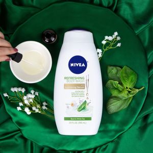 Image post by @niveausa on Instagram